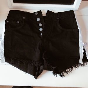 LF CARMAR SHORTS ✅